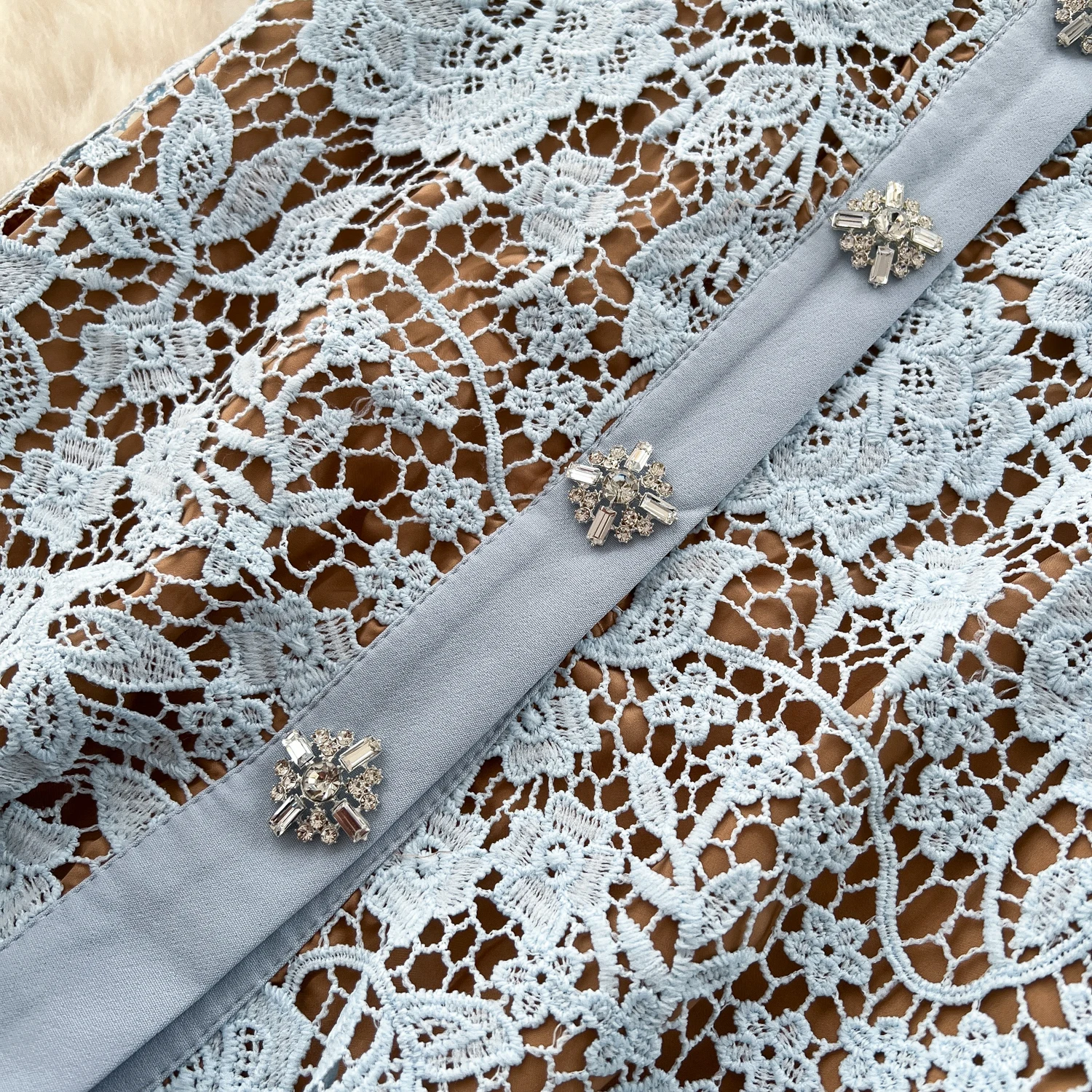 Summer Beaded Diamonds Embroidery Lace Hollow Out Evening Dresses Women Short Sleeve Ruffles Peplum Belt Midi Prom Vestidos