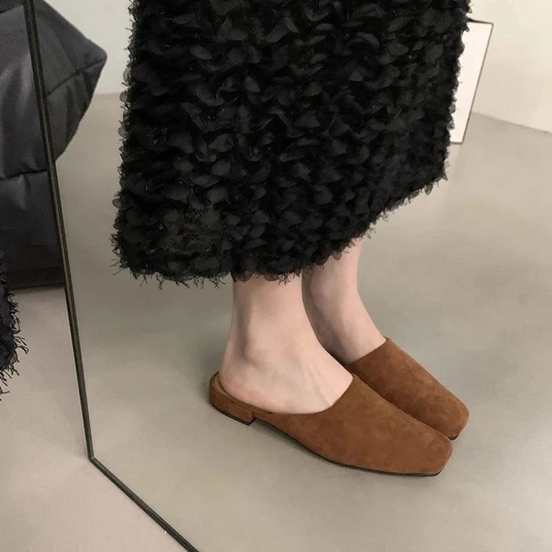 SUOJIALUN 2024 Autumn Women Flat Shoes Fashion Round Toe Slip On Mules Shoes Soft Flat Heel Outdoor Casual Dress Sandal Shoes