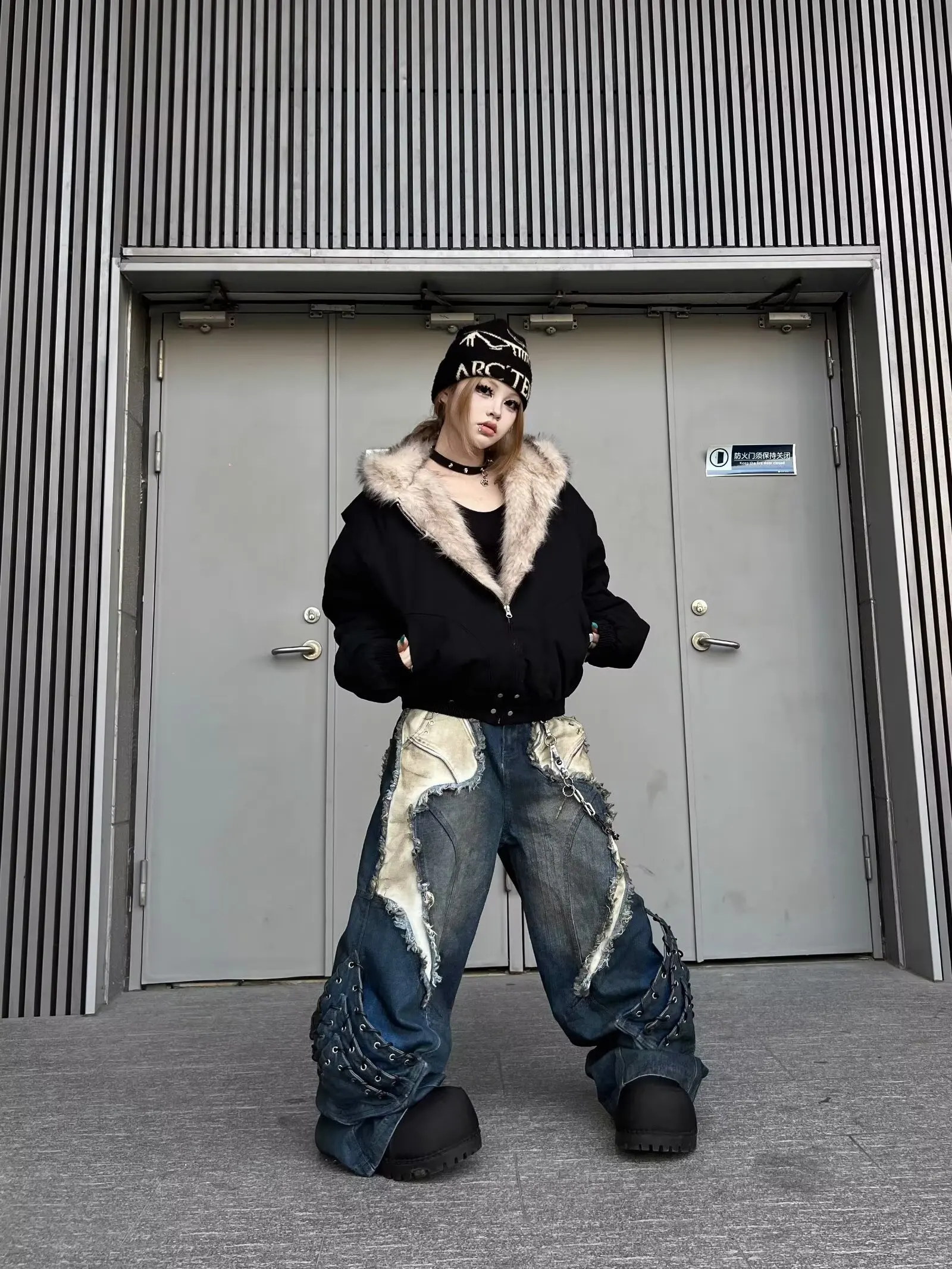 Vintage Patchwork Distressed Jeans Hip Hop Loose Wide Leg Cargo Pants Women's Washed Distressed Denim Trousers