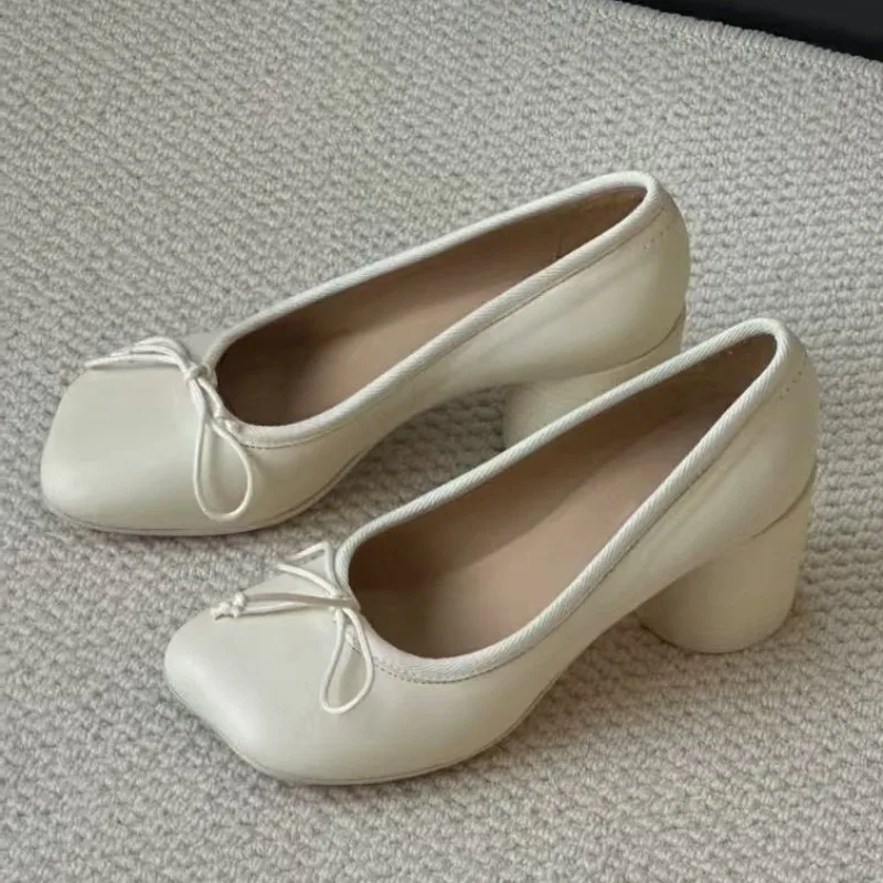 Bowknot Chunky Heel Mary Jane Shoes Women Round Heel Leather Shallow Women Pumps Fashion Heels for Women Brand Ballet Shoes