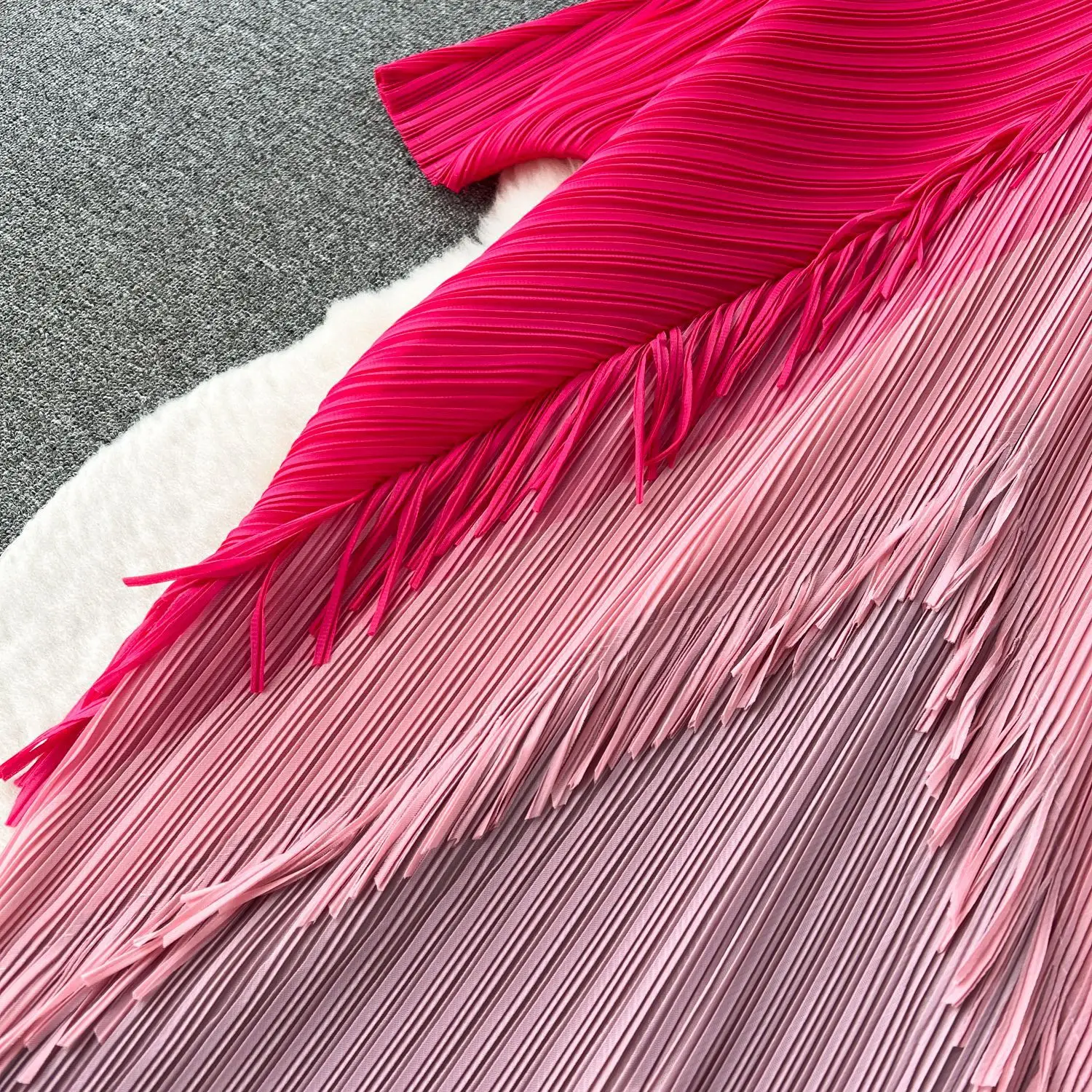Miyake Tassel Patchwok Color Block Dress for Women Pleated Batwing Sleeve Mid-calf Dresses Fashion Female 2025 Summer