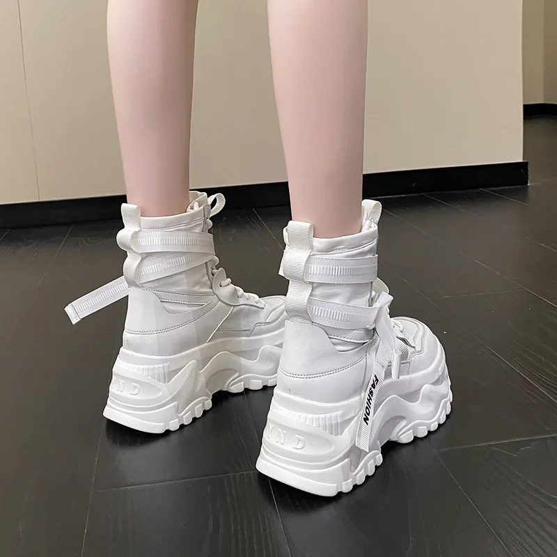 New Platform Sneakers Women Cross Lace Up Light Casual Shoes Fashion Designer Vulcanized Shoes Casual Brand Ladies Short Boots