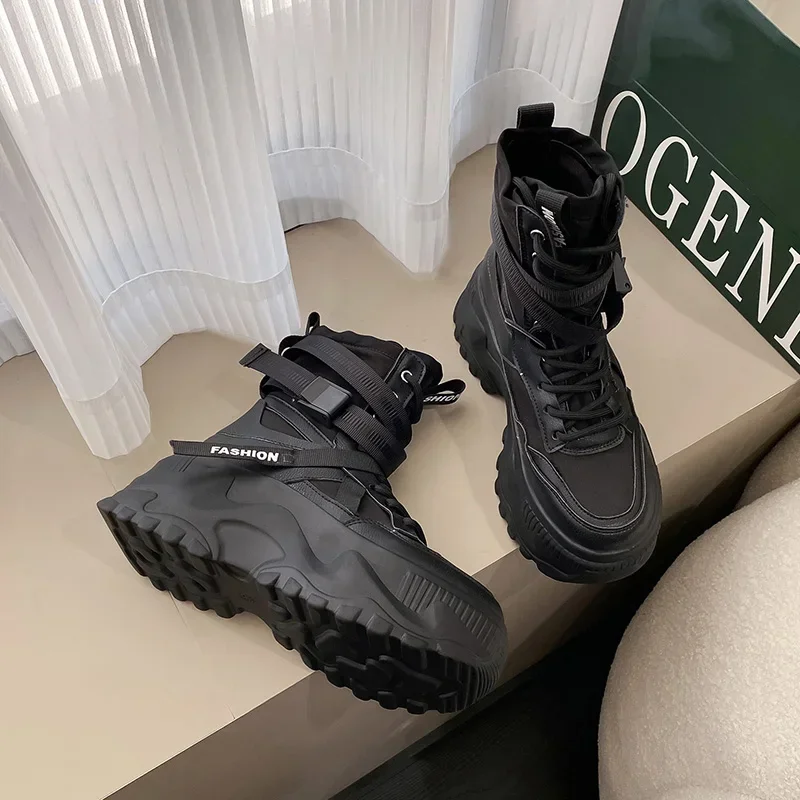 New Platform Sneakers Women Cross Lace Up Light Casual Shoes Fashion Designer Vulcanized Shoes Casual Brand Ladies Short Boots
