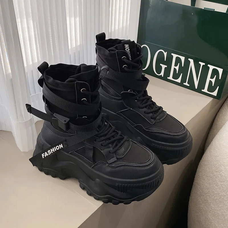 New Platform Sneakers Women Cross Lace Up Light Casual Shoes Fashion Designer Vulcanized Shoes Casual Brand Ladies Short Boots