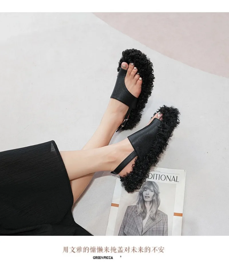 Cozy Warm Fluffy Flat Slippers Women Fashion Clip Toe Back Strap Buckle Designer Shoes 42 Plus Size Flip Flops Zapatos De Mujer