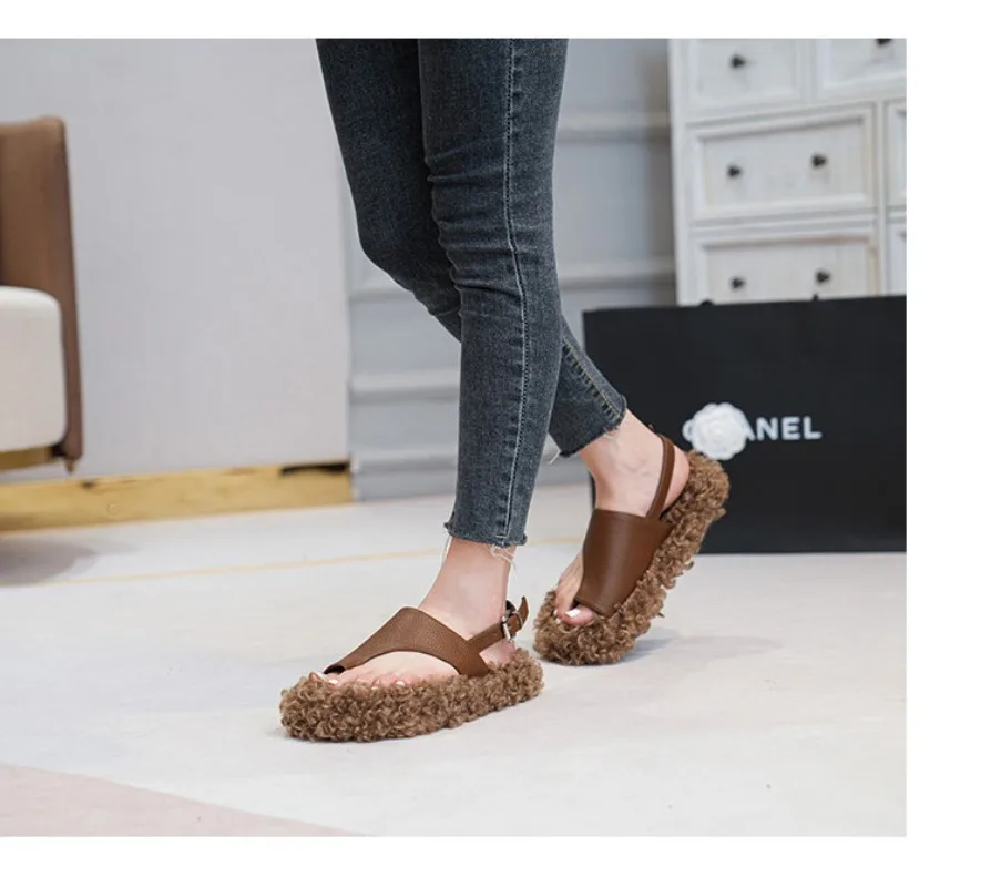 Cozy Warm Fluffy Flat Slippers Women Fashion Clip Toe Back Strap Buckle Designer Shoes 42 Plus Size Flip Flops Zapatos De Mujer