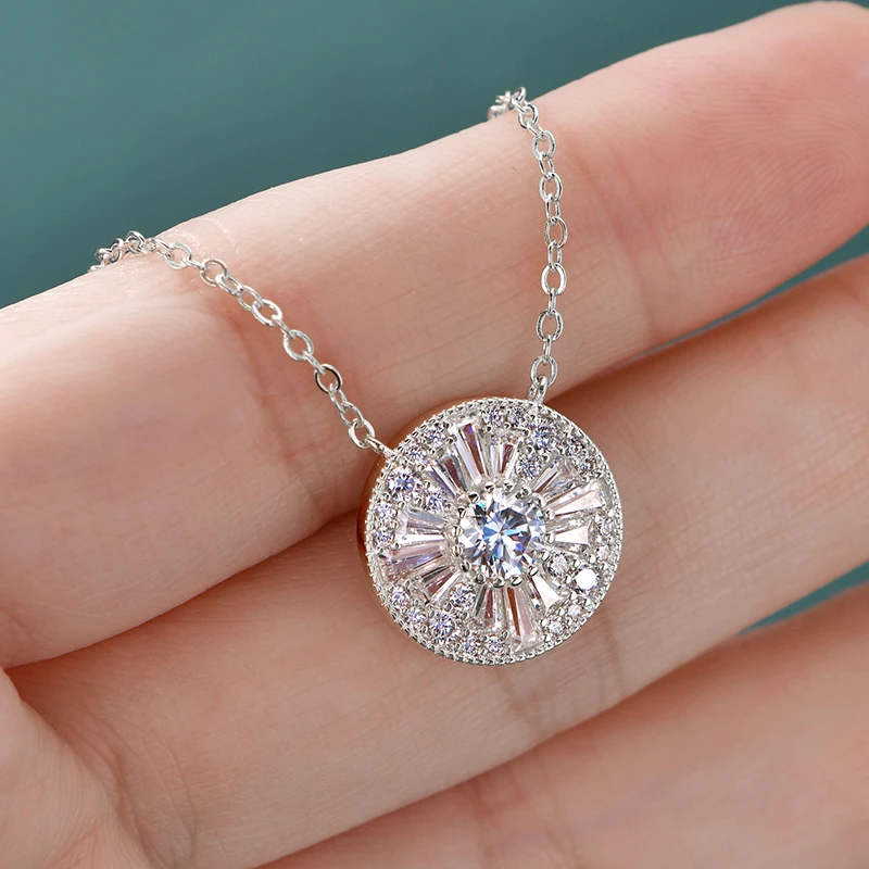 Lnngy Certified 5mm Moissanite Diamond Necklace Niche Light Luxury Round Shape Pendant Necklace for Women ExquisiteBirthday Gift