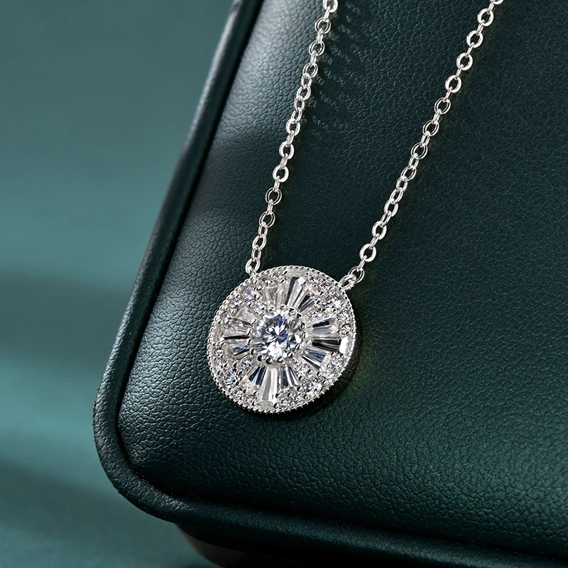 Lnngy Certified 5mm Moissanite Diamond Necklace Niche Light Luxury Round Shape Pendant Necklace for Women ExquisiteBirthday Gift