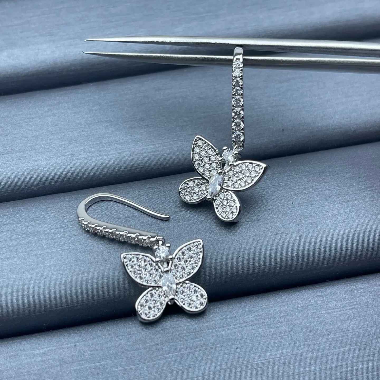 Luxury The 925 Silver Women's Jewelry Collection Includes Classic Butterfly Earrings, Butterfly, and Butterfly Holiday Gift