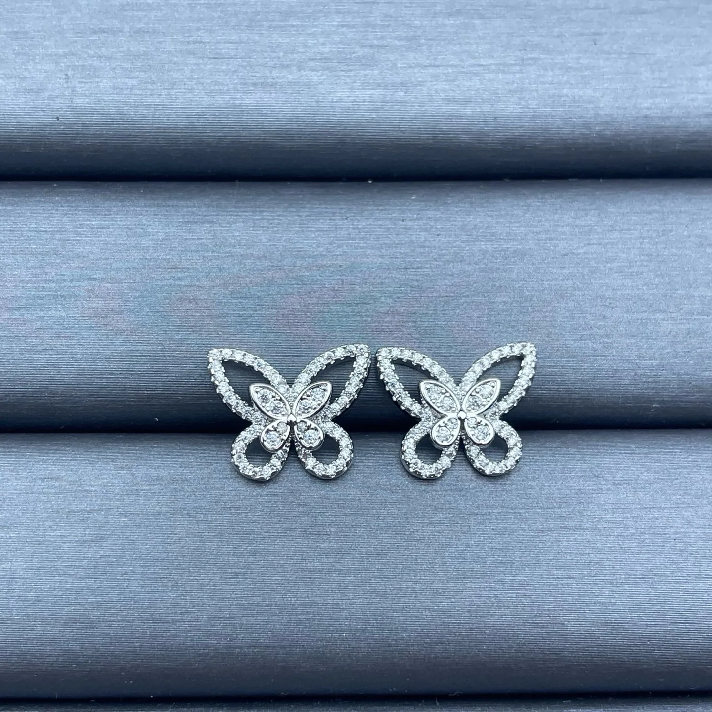 Luxury The 925 Silver Women's Jewelry Collection Includes Classic Butterfly Earrings, Butterfly, and Butterfly Holiday Gift
