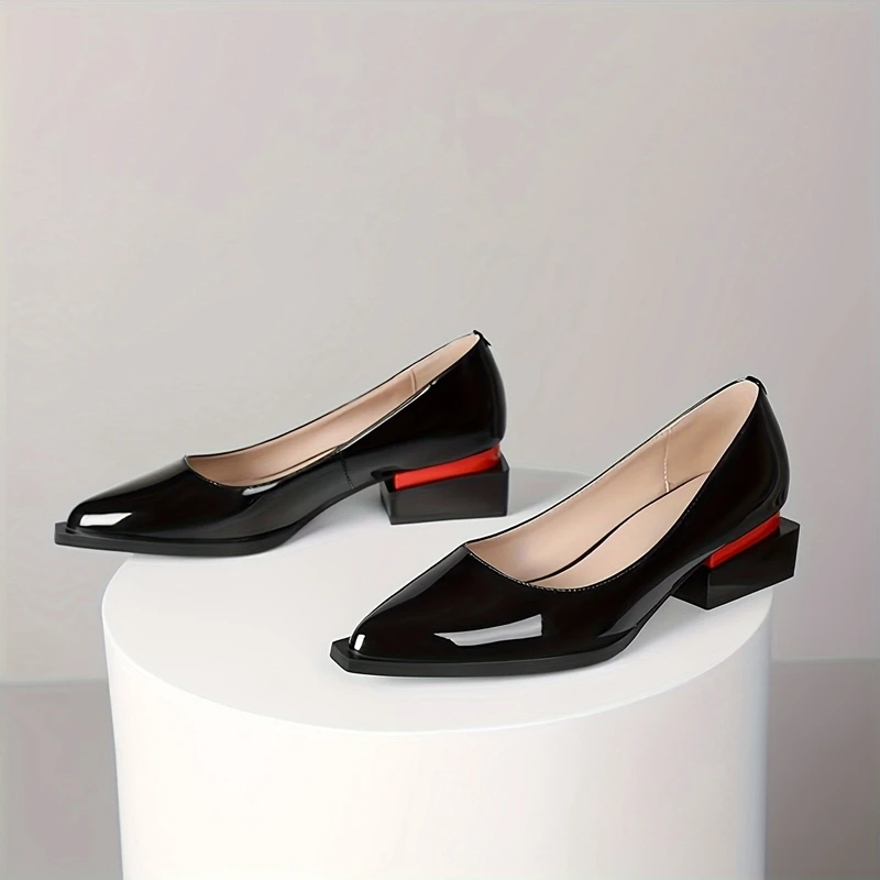 Women's New Pointed Patent Leather Mid Heel Oversized Comfortable Casual Retro Work Single Shoe