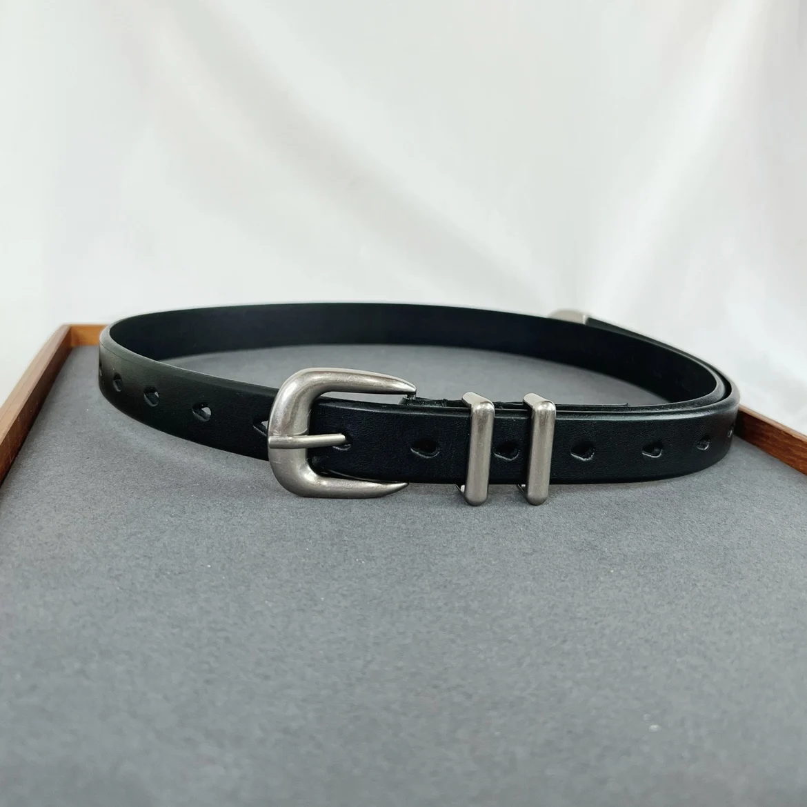 Women Men Vintage Silver Black Waistband leather Cowskin Buckle Belt 125cm