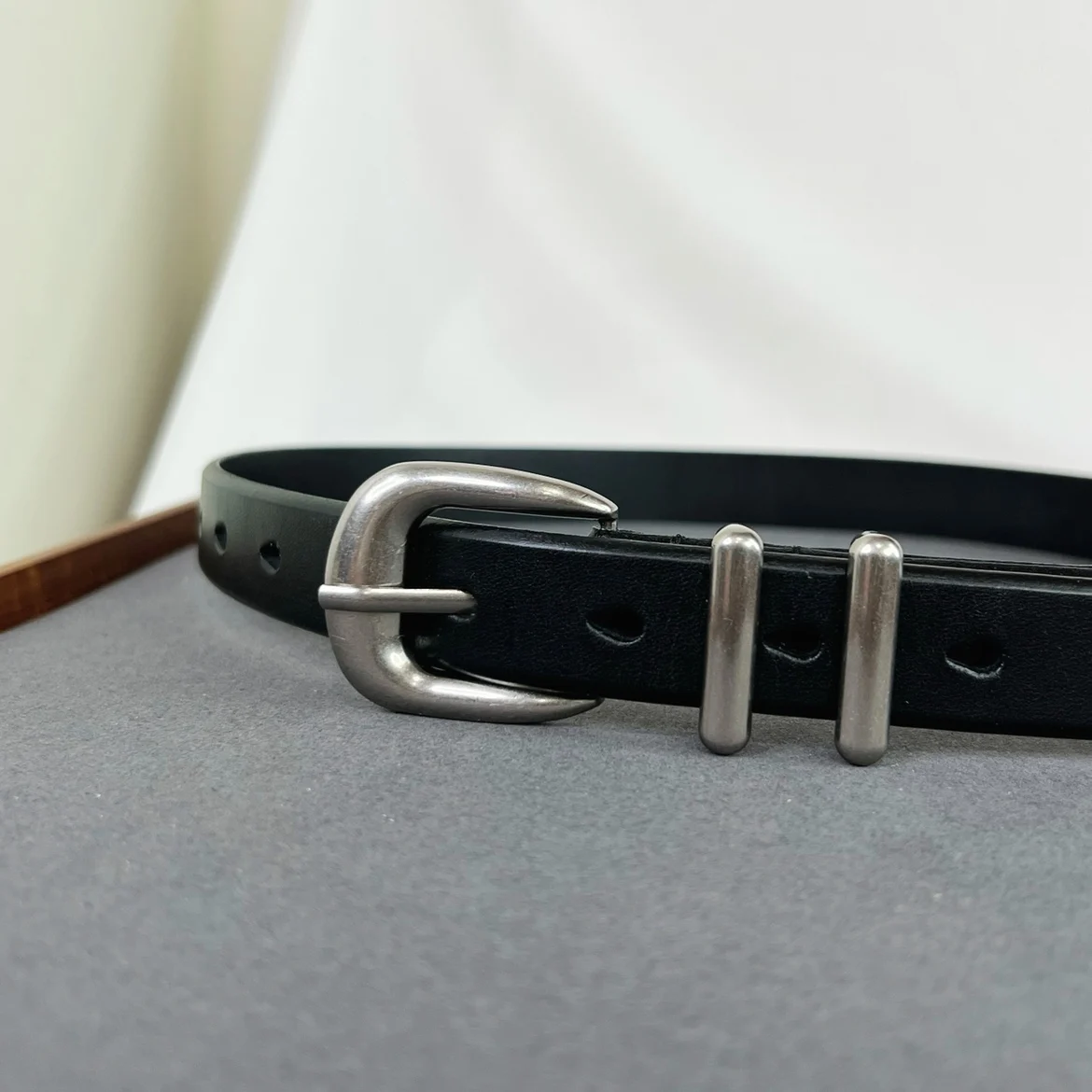 Women Men Vintage Silver Black Waistband leather Cowskin Buckle Belt 125cm