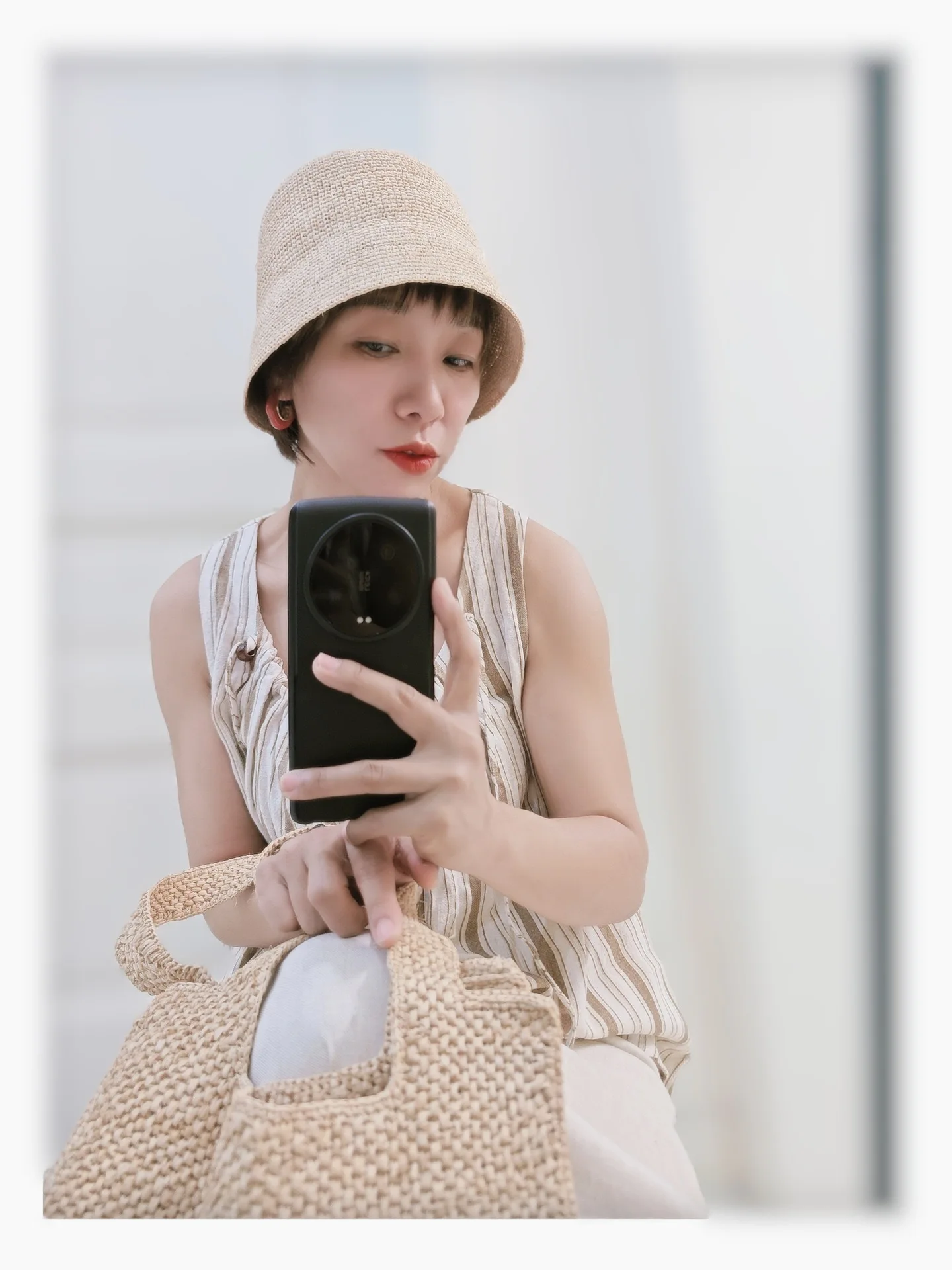 Fashion Raffia Fine Needle Luxury Bucket Hat For Women Summer Sun Shading Fisherman Hat Designer Wide Brim Basin Hat K Pop