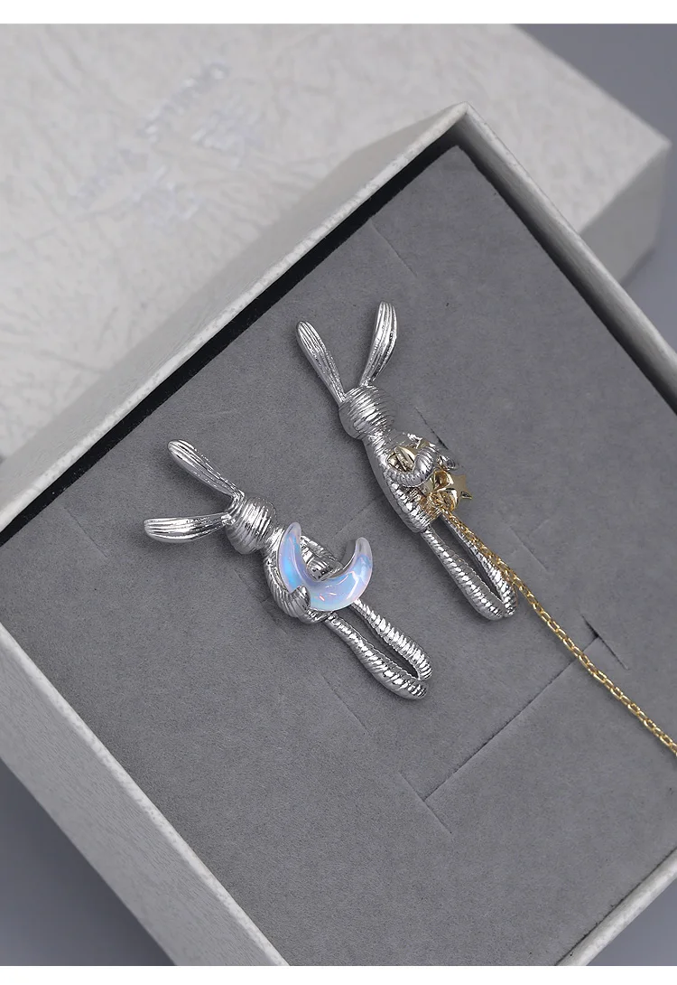 Thaya New Trendy Rabbit Design Women Drop Earring S925 Silver Needle Crystal Pendant Earrings For Women Vintage Fine Jewelry
