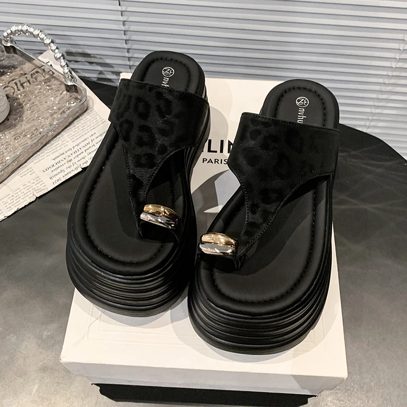 New Women Summer Bling Chunky Slippers High Platform Flip Flops 8CM Wedge Heels Slides Leopard Clip Toe Sandals Beach Slippers