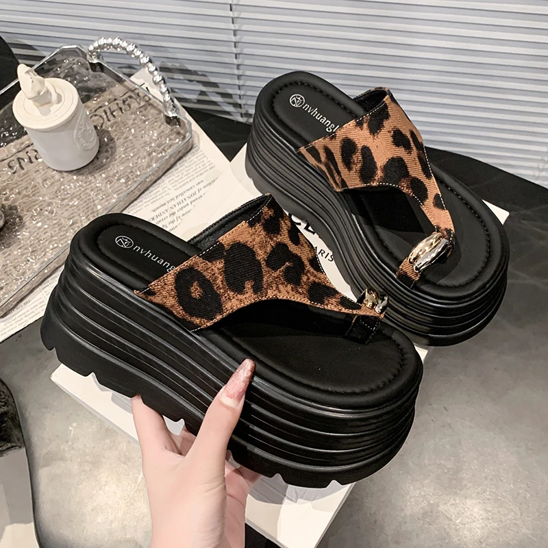 New Women Summer Bling Chunky Slippers High Platform Flip Flops 8CM Wedge Heels Slides Leopard Clip Toe Sandals Beach Slippers