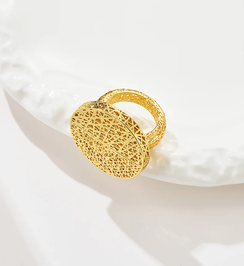 IVOG Hollow Out Design Rings for Women Lines Are Fine and Irregularly Interwoven Rings Fashion Jewelry Gift
