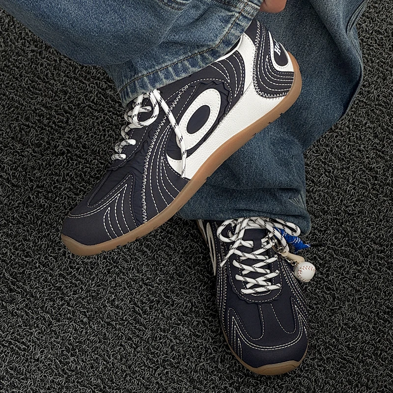 Designer Men's Casual Sneakers Lightweight Soft Sole Jogging Sport Shoes Comfort Breathable Athletic Shoes Non-slip Tennis Shoes
