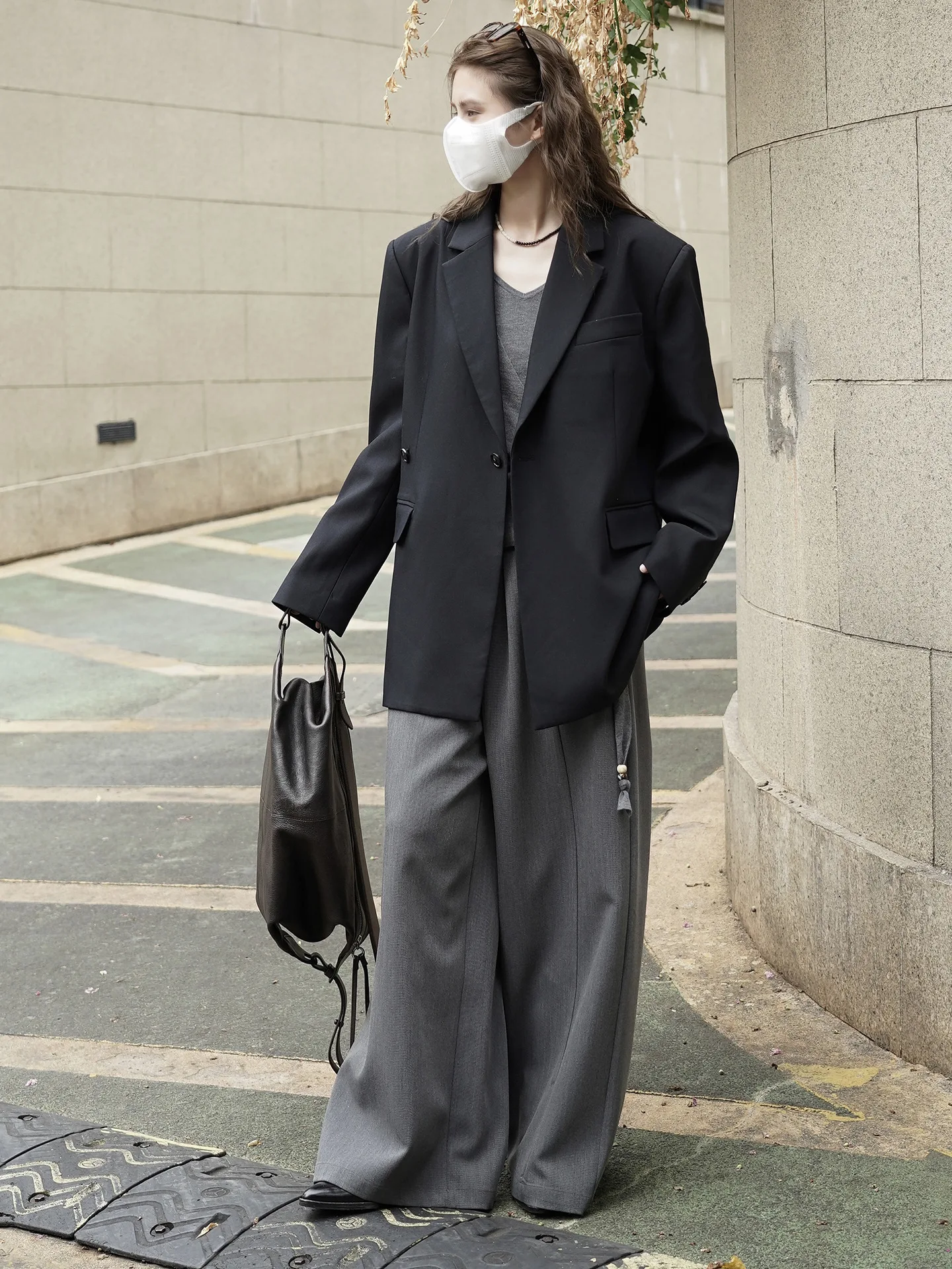 RZIV Fashionable Design Slanted Placket and Back Slit Coats, Loose Fitting Suit, Slimming Jacket for Women