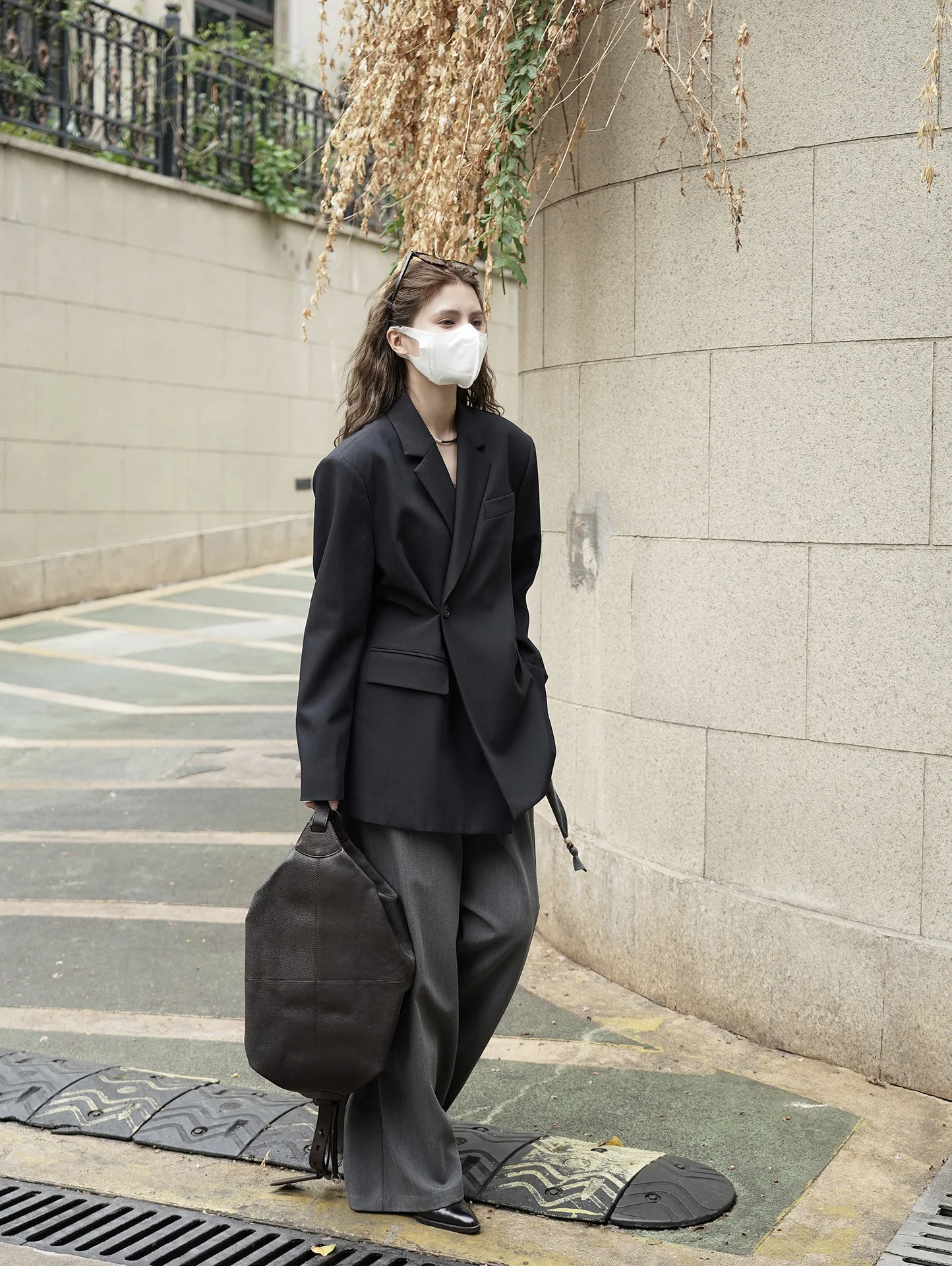 RZIV Fashionable Design Slanted Placket and Back Slit Coats, Loose Fitting Suit, Slimming Jacket for Women