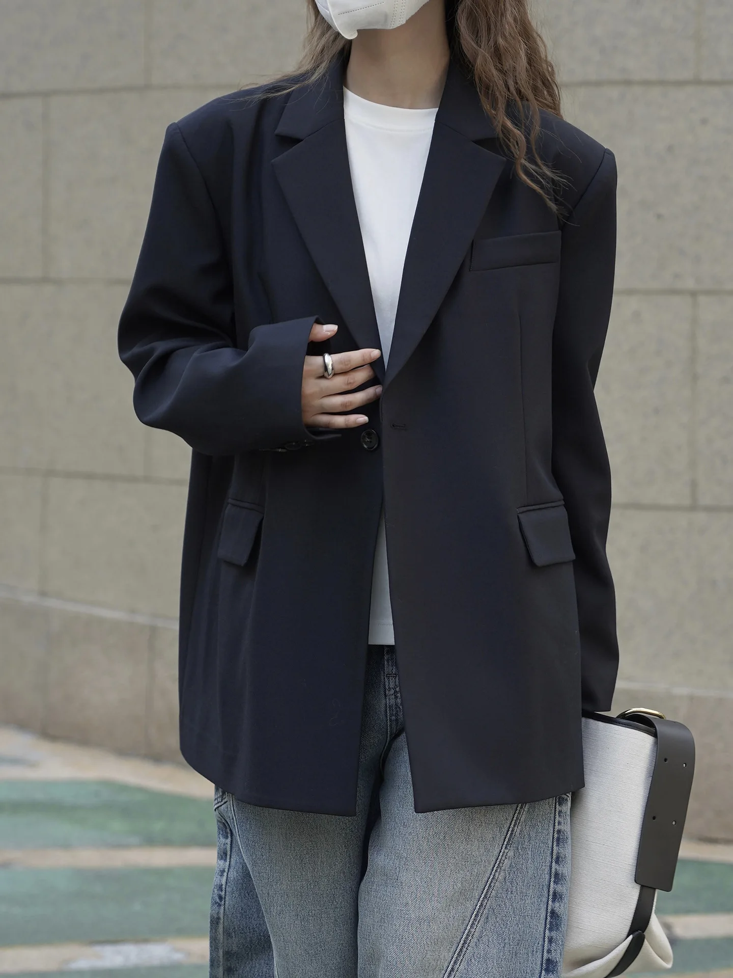 RZIV Fashionable Design Slanted Placket and Back Slit Coats, Loose Fitting Suit, Slimming Jacket for Women