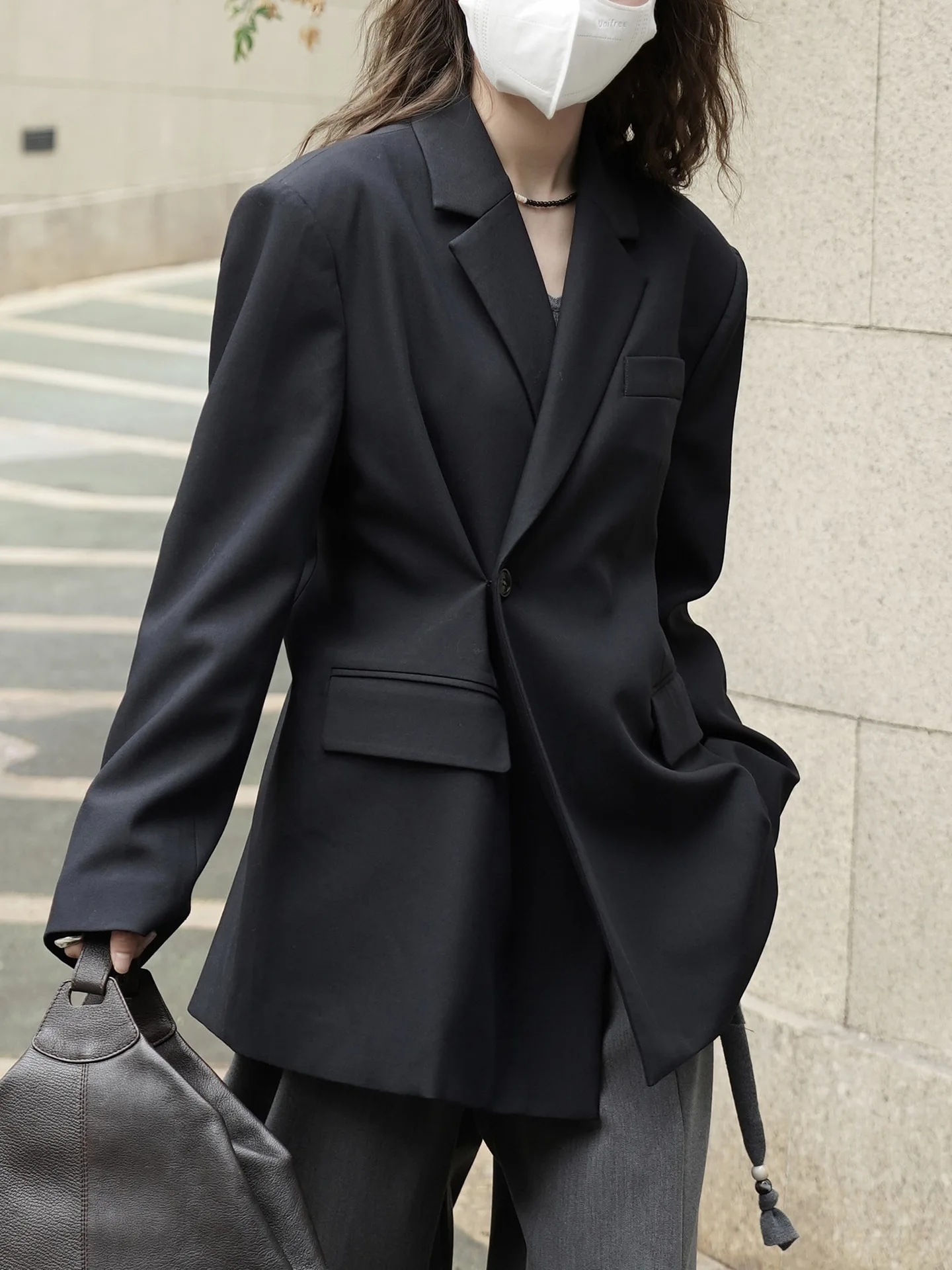 RZIV Fashionable Design Slanted Placket and Back Slit Coats, Loose Fitting Suit, Slimming Jacket for Women