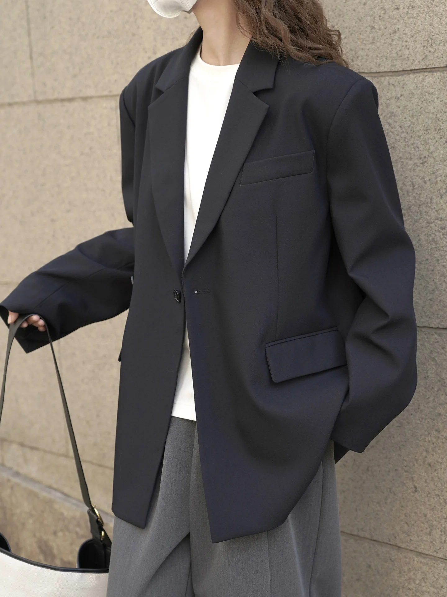 RZIV Fashionable Design Slanted Placket and Back Slit Coats, Loose Fitting Suit, Slimming Jacket for Women