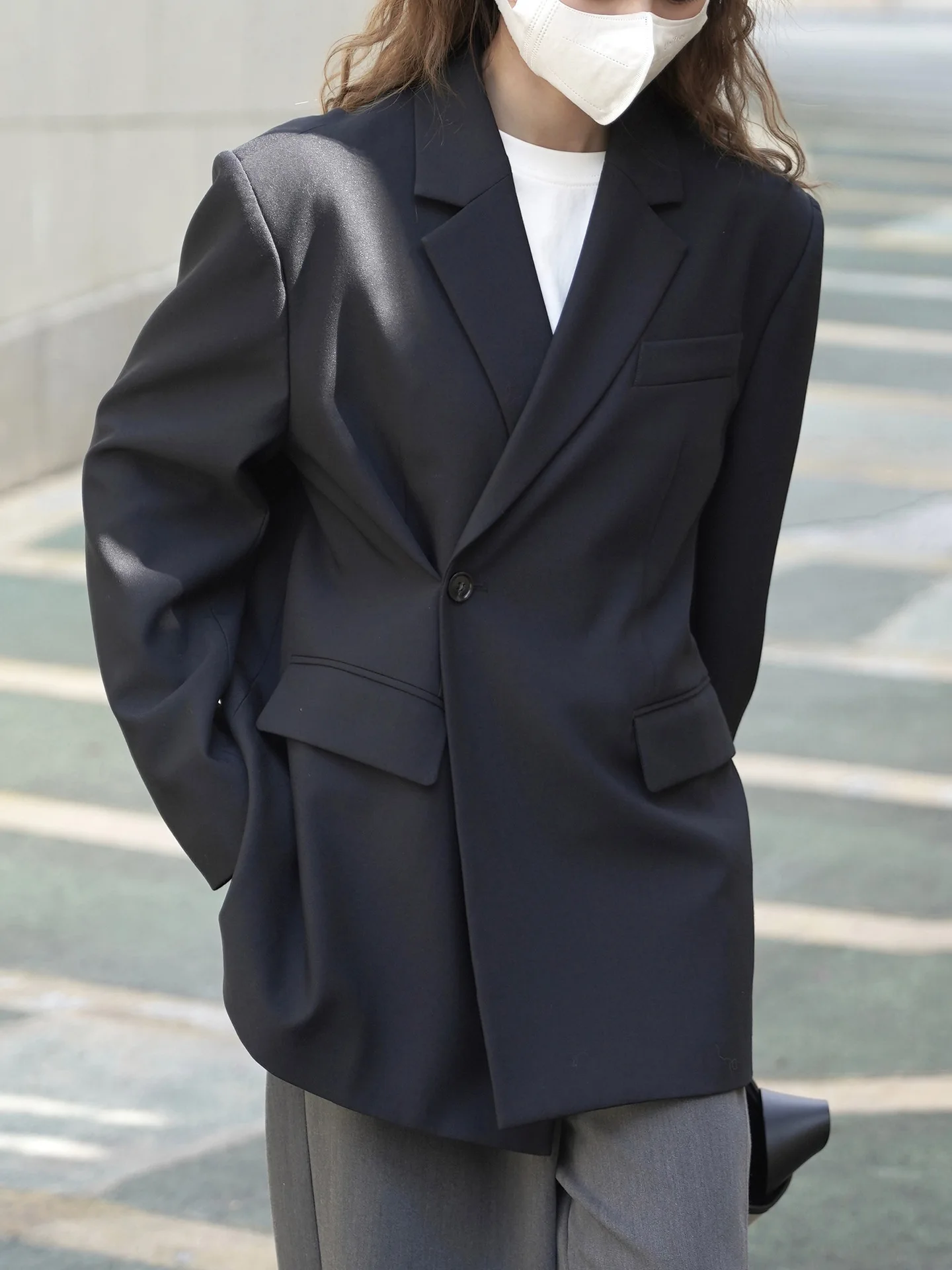 RZIV Fashionable Design Slanted Placket and Back Slit Coats, Loose Fitting Suit, Slimming Jacket for Women
