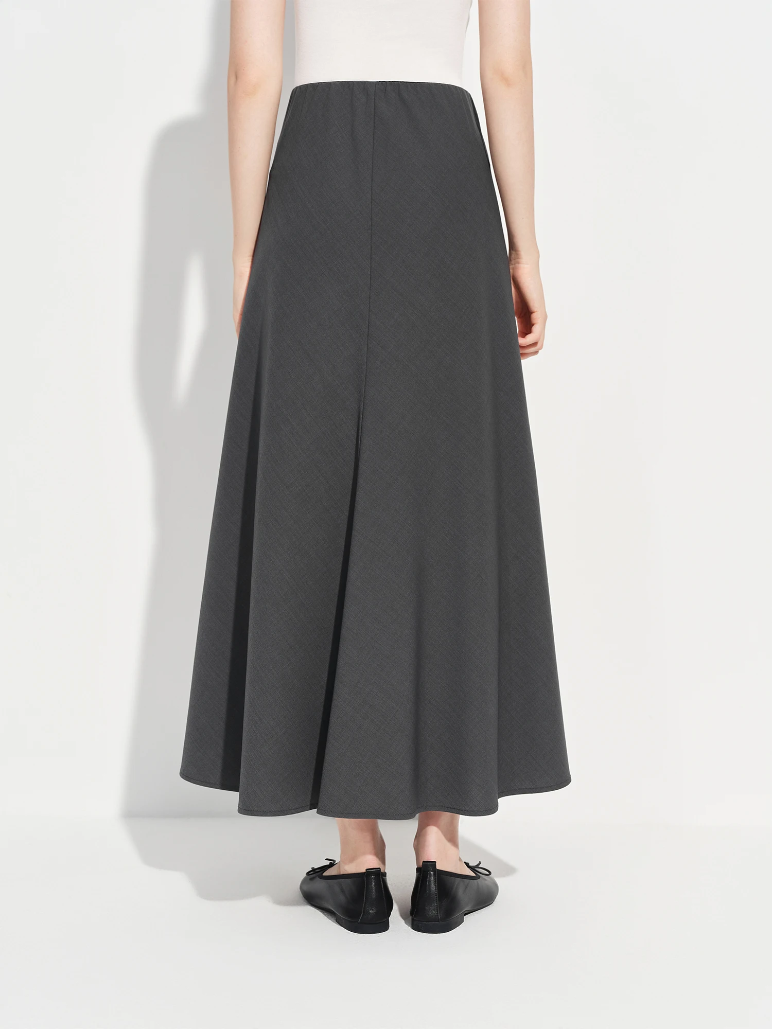 FSLE Wool Acetate Trumpet Skirt Women Elastic Waist Pearlescent Drape Elegant Long Elegant Style Spring 2026 Simple
