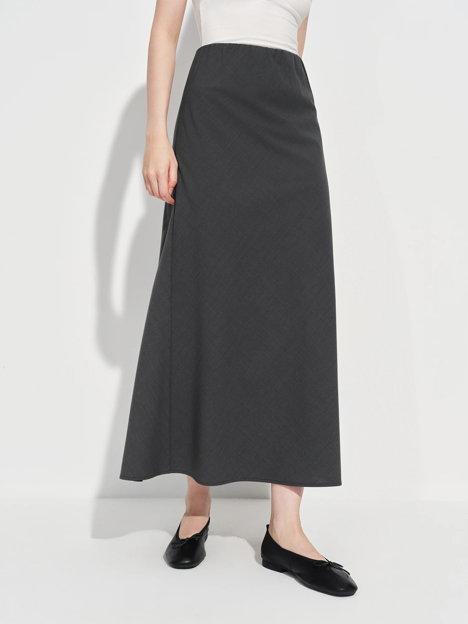 FSLE Wool Acetate Trumpet Skirt Women Elastic Waist Pearlescent Drape Elegant Long Elegant Style Spring 2026 Simple
