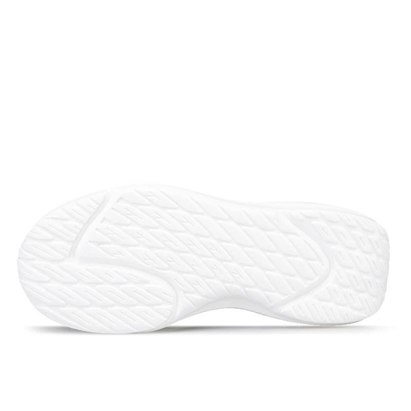 Men's Slip-On Walking Sneakers Breathable Mesh Sports Shoes with Soft Soles Summer Casual Slip-ons High Quality