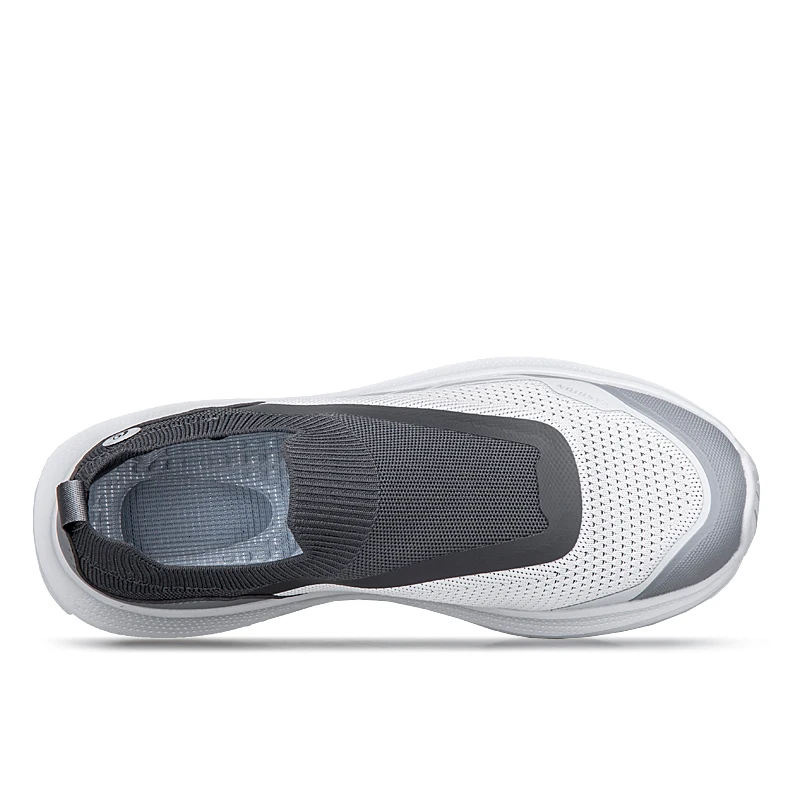 Men's Slip-On Walking Sneakers Breathable Mesh Sports Shoes with Soft Soles Summer Casual Slip-ons High Quality
