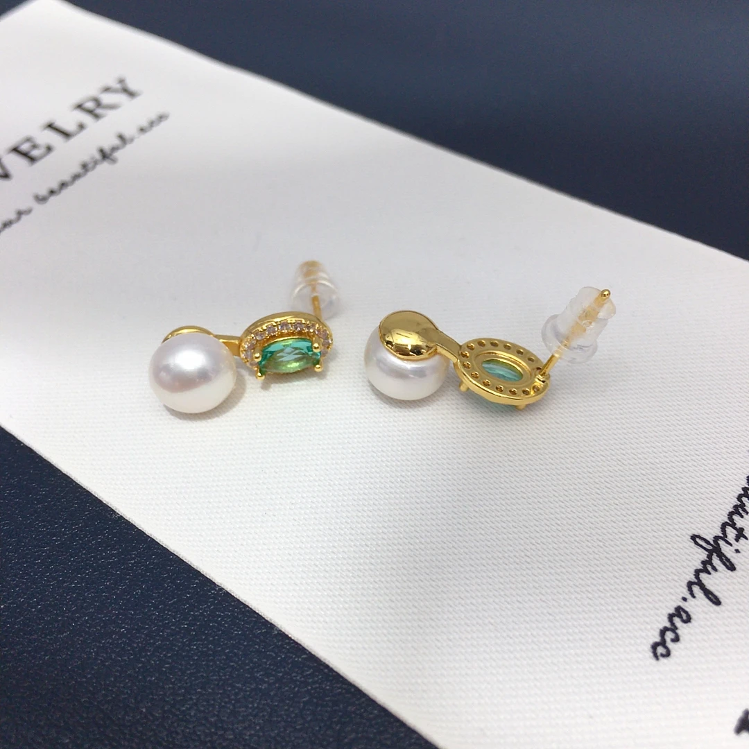 ZHBORUINI Natural Freshwater Pearl Earrings 8-8.5mm Elliptical Inlay Retro Minimalist Style Jewelry Suitable for Daily Wear 