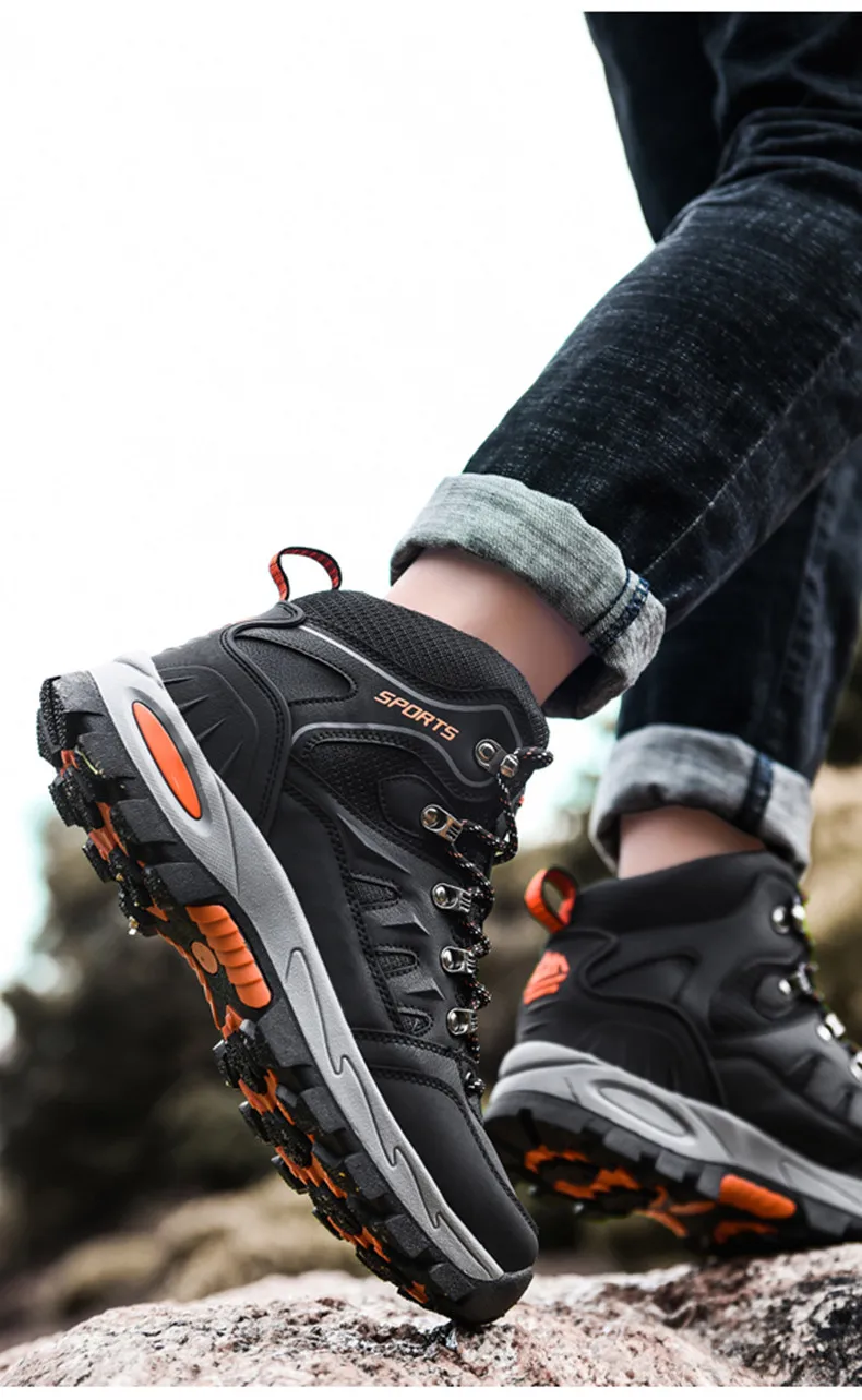 New Leather Men's Boots Outdoor Waterproof Hiking Boots Lightweight Non-slip Men Sneakers Fashion Desert Men Work Ankle Boots