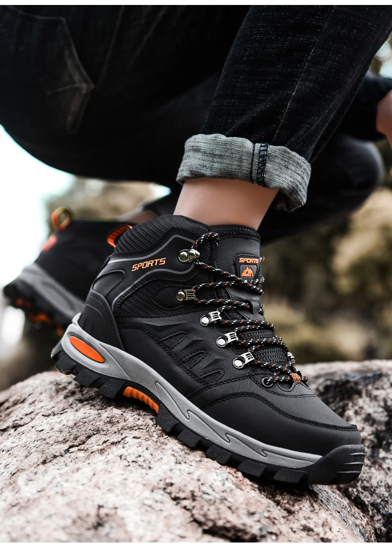 New Leather Men's Boots Outdoor Waterproof Hiking Boots Lightweight Non-slip Men Sneakers Fashion Desert Men Work Ankle Boots