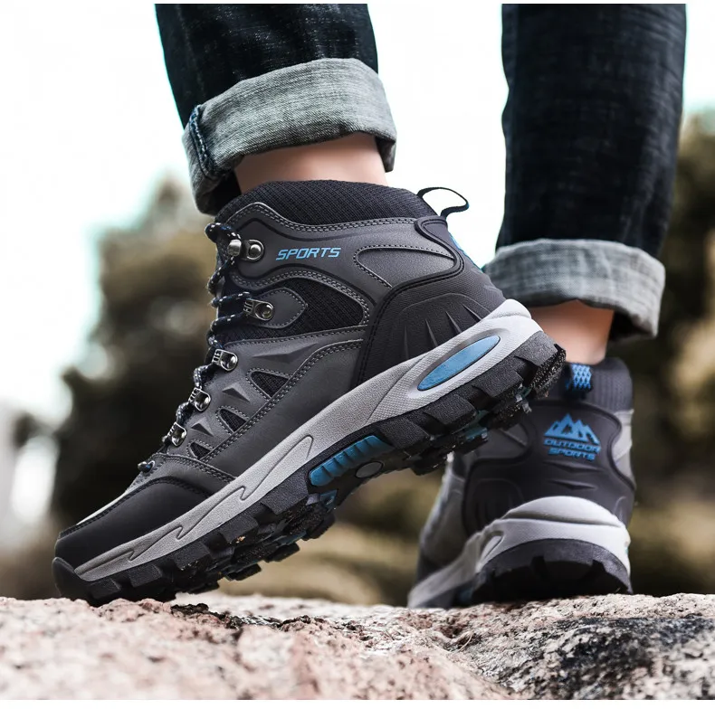 New Leather Men's Boots Outdoor Waterproof Hiking Boots Lightweight Non-slip Men Sneakers Fashion Desert Men Work Ankle Boots