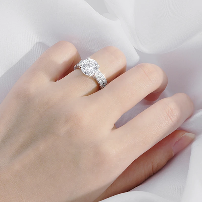 Smyoue 18k Plated 0.6-4.2CT All Moissanite Rings for Women Sparkly Luxury Wedding Diamond Band 100% 925 Sterling Silver Jewelry