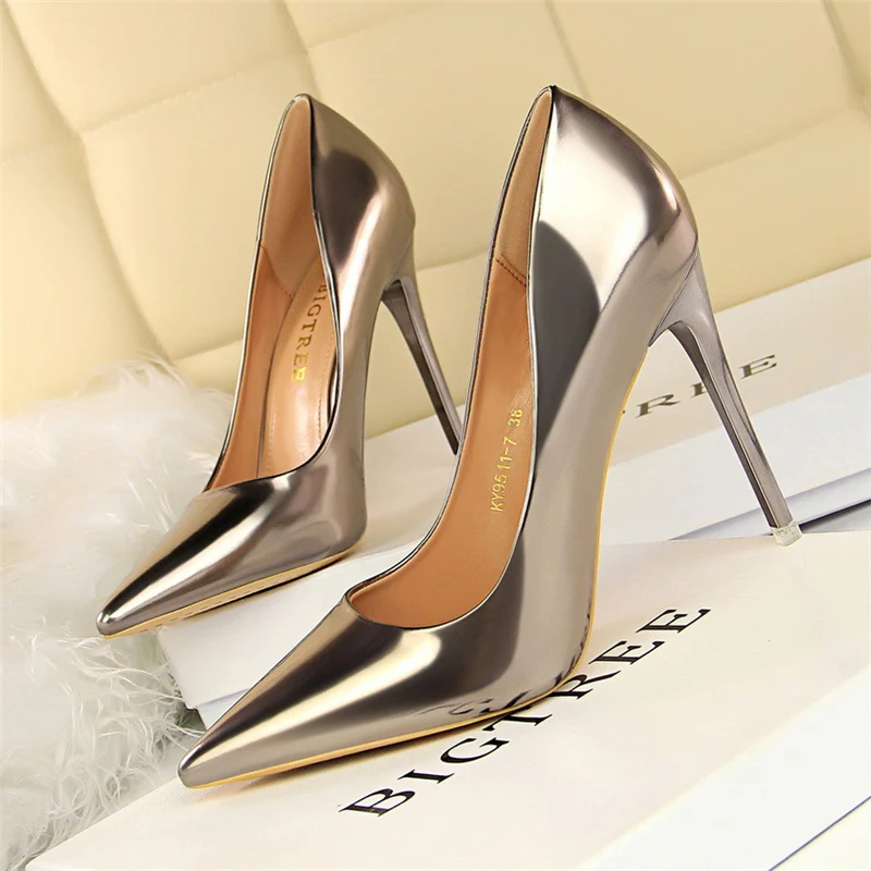 Women Patent Leather Pumps 7.5cm 10.5cm High Heels Lady Stiletto Low Heels Wedding Bridal Mteallic Silver Gold Sparkly Shoes