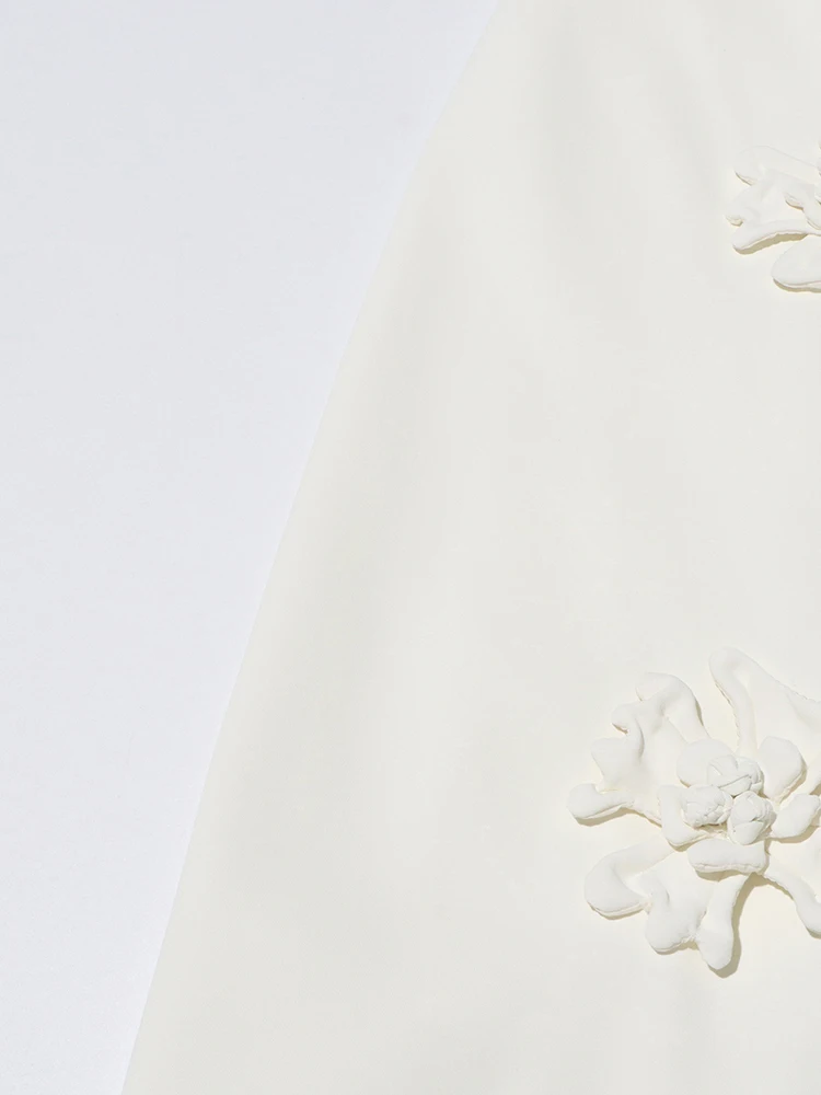 TWOTWINSTYLE Spliced Appliques Two Piece Set For Women Square Collar Sleeveless Top High Waist A Line Skirt Solid Sets Female