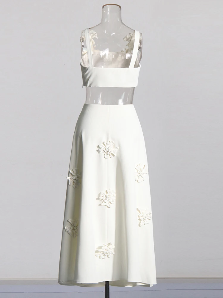 TWOTWINSTYLE Spliced Appliques Two Piece Set For Women Square Collar Sleeveless Top High Waist A Line Skirt Solid Sets Female