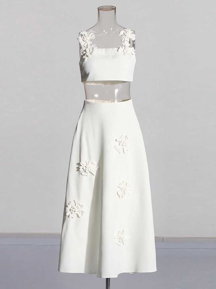 TWOTWINSTYLE Spliced Appliques Two Piece Set For Women Square Collar Sleeveless Top High Waist A Line Skirt Solid Sets Female