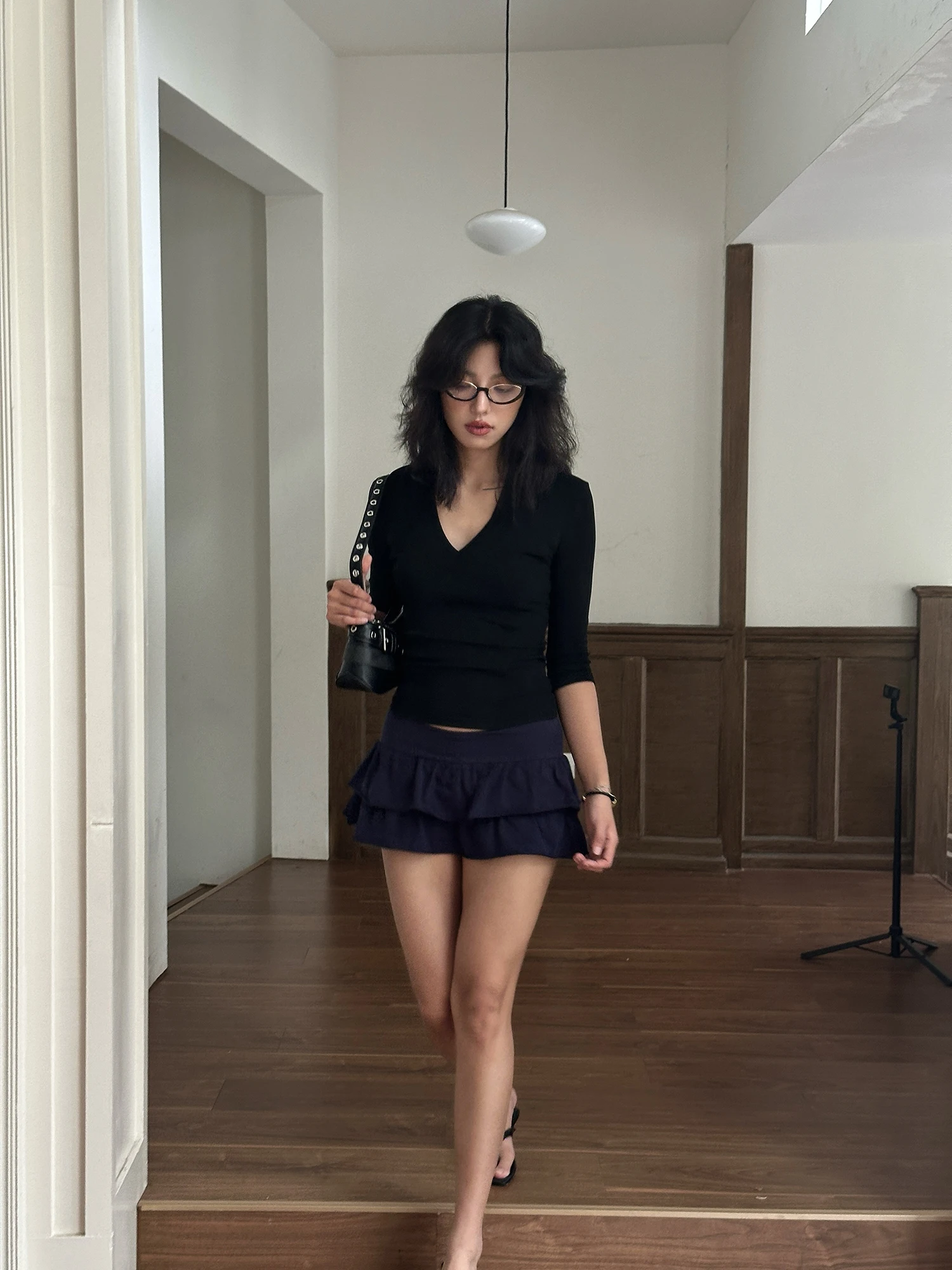 Yedinas V-neck Streetwear Black T Shirt Women Clothes Half Sleeve Korean Fashion Slim Summer Tops Tees Female Clothing T-shirt
