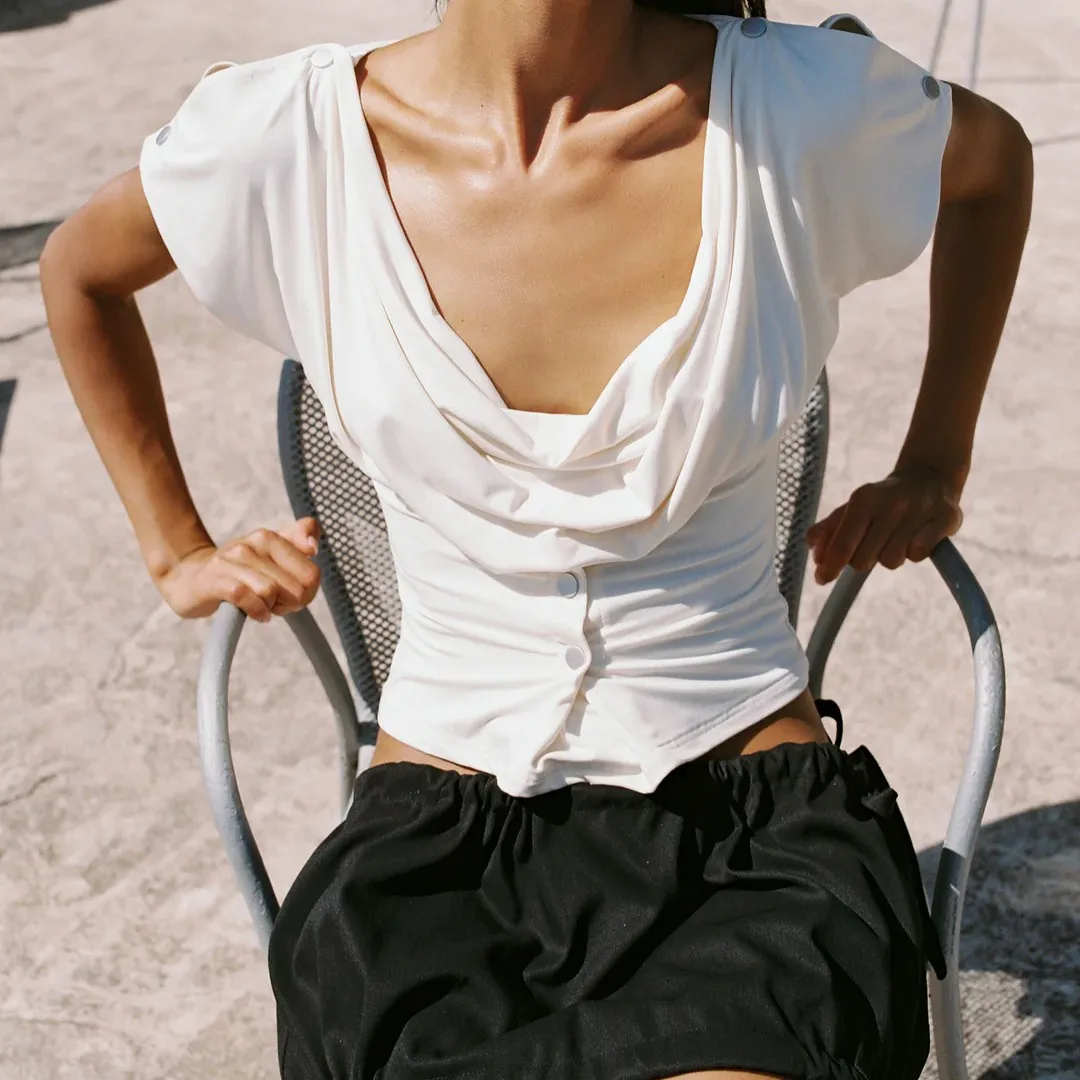 Wj Swing-Collar Waist-Cinching Short Top, Off-Shoulder Buttoned Ruched Slim-Fit Hot Girl Short-Sleeve T-Shirt, V-Neck One-Shoulder Top, Single-Row Button Waist-Cinching Slim-Fit Short Tight-Fitting Top