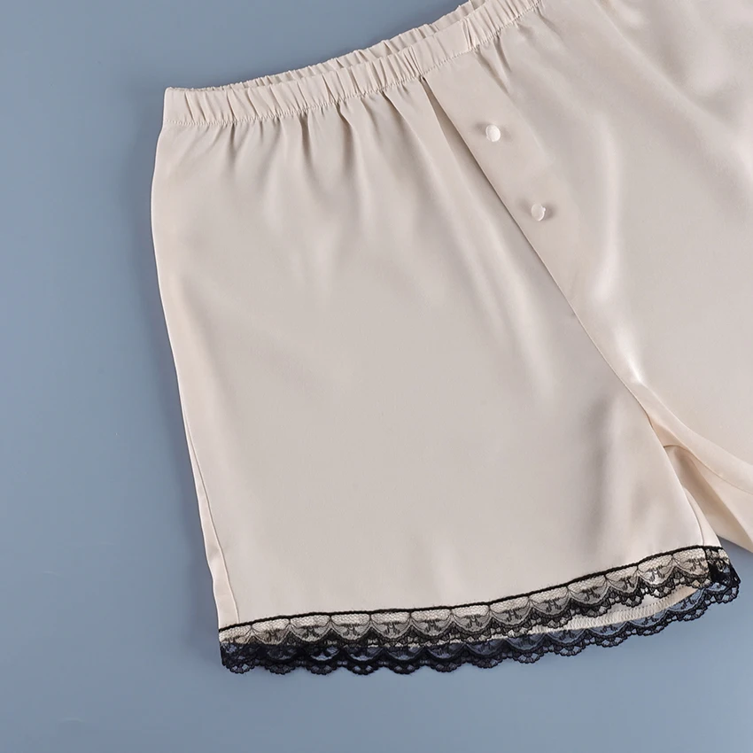 Linad Vintage Satin Lace Elastic Waist Shorts Women Summer Street Chic Single Breasted Mini Pants Women 2026 Casual Loose Shorts