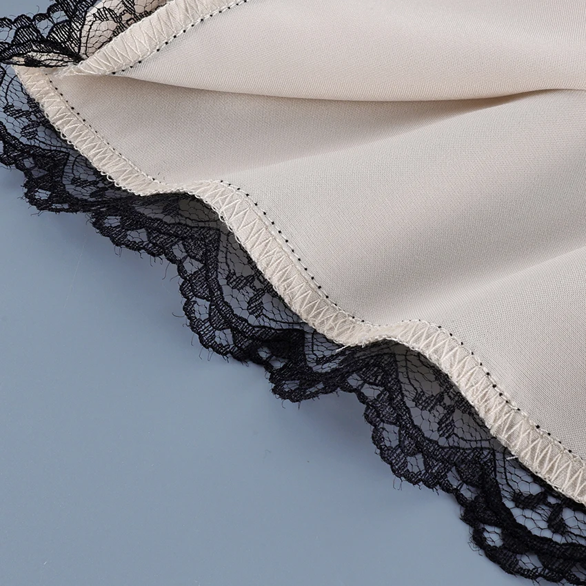Linad Vintage Satin Lace Elastic Waist Shorts Women Summer Street Chic Single Breasted Mini Pants Women 2026 Casual Loose Shorts