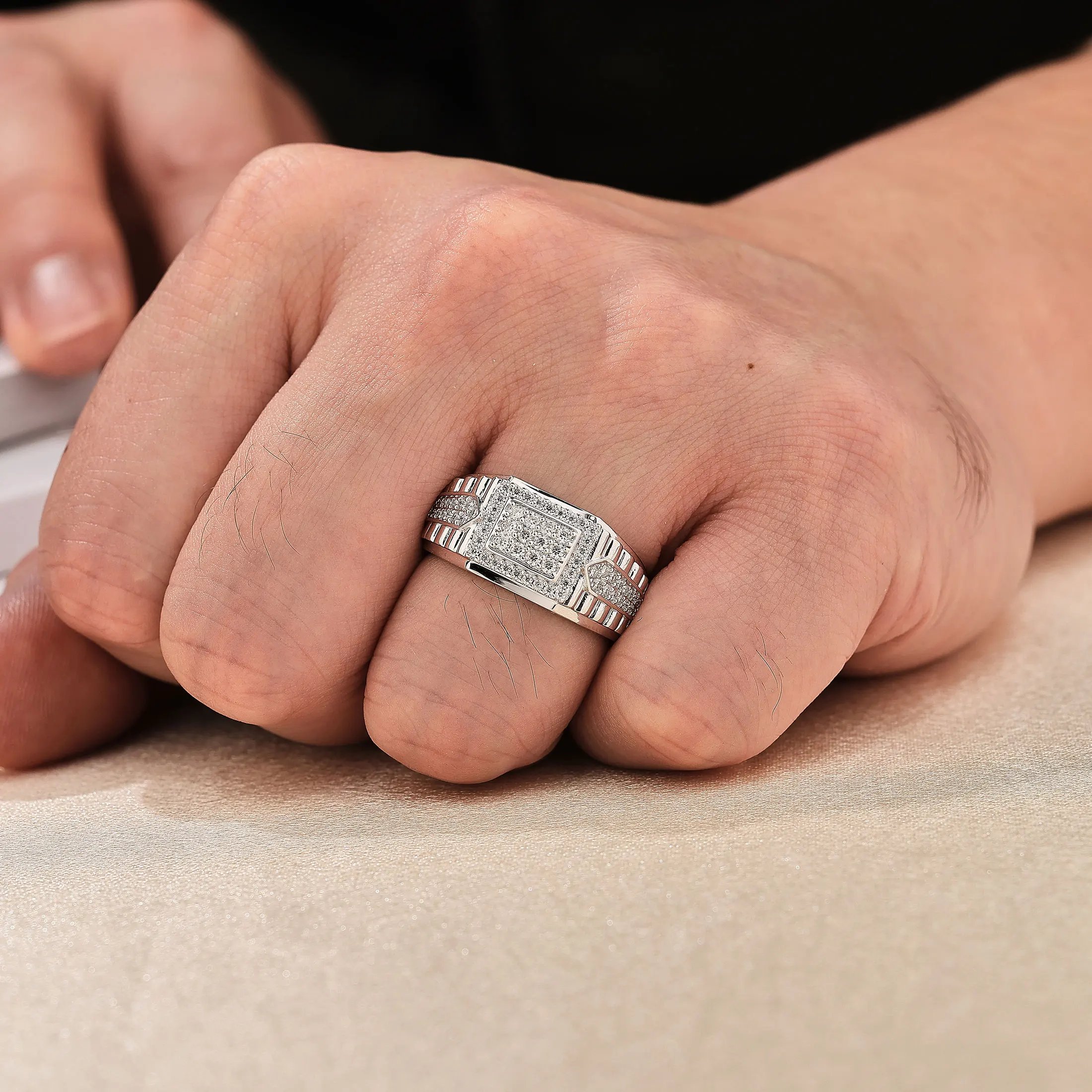 Newshe Certified Moissanite Ring D Color VVS1 Inlay Men's Wedding Band White Gold Plated Designed Fashion Jewelry
