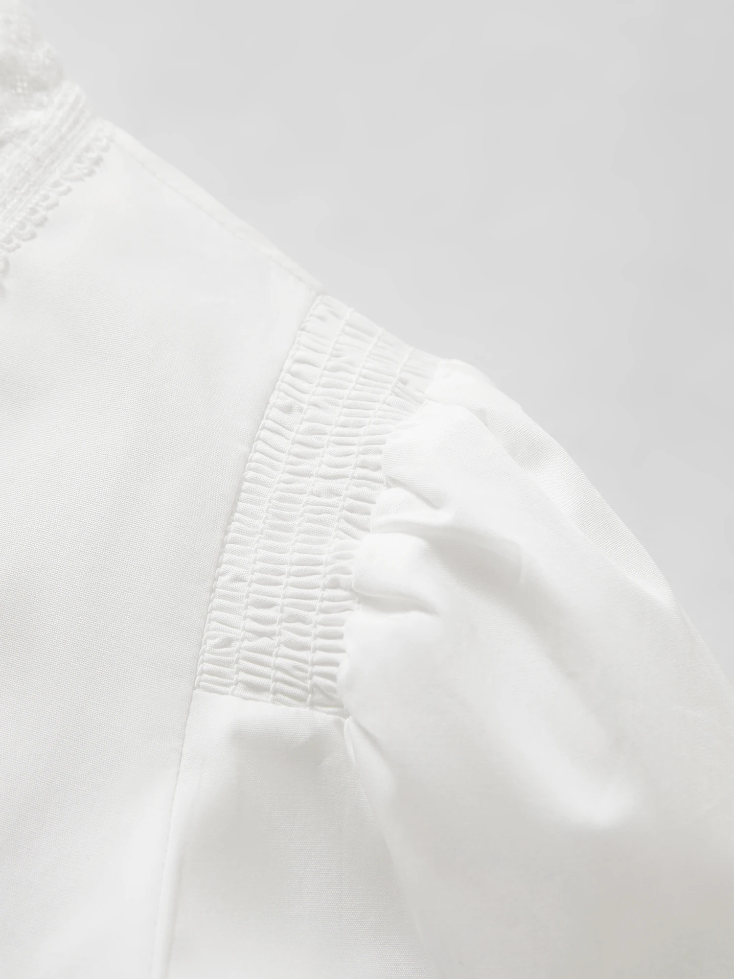 FSLE French Retro Puff Short Sleeve Round Neck Blouse for Women Summer Elegant Ins Chic Cropped Tops Cotton White
