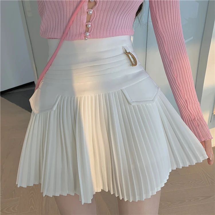 Zwarte Geplooide Rokken Vrouwen Hoge Taille Mini Rok Metalen Letter D Ontwerp A-lijn Clubwear Koreaanse Sexy Streetwear Tonen Ca