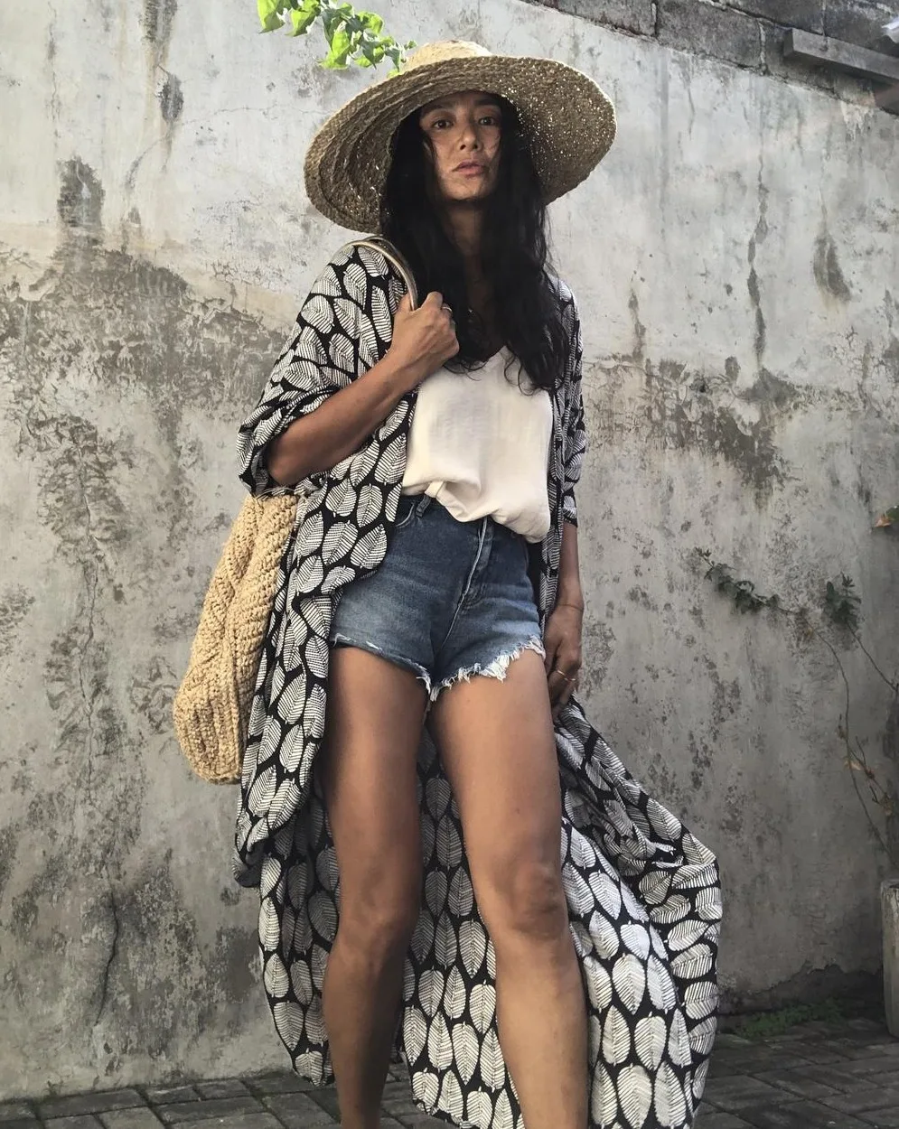 Beach Dress Tunic Cover up Embroidery Kaftan Saida de Praia Women Bikini Cover-up Pareo Sarong Beachwear